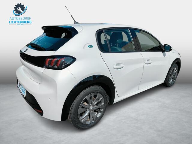 Peugeot e-208 EV Allure Pack 50 kWh Pano / Camera / 3D navi