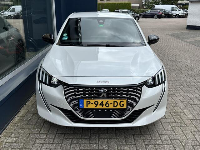 Peugeot e-208 EV GT Pack 50 kWh | 3-fasen auto | Keyless entry | Full-Led Koplampen | Stoelverwarming | Dode-Hoek Bewaking | Parkeersensoren Rondom | Apple-Carplay | Full-Map Navigatie | Camera |
