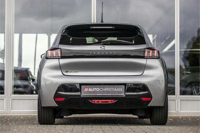 Peugeot e-208 EV Allure 50 kWh | Pano | Camera | NL auto | Carplay
