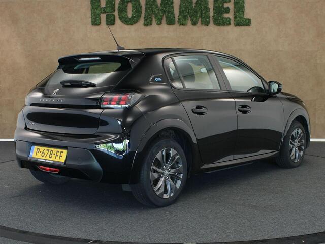 Peugeot e-208 EV Active Pack 50 kWh - ORIGINEEL NEDERLANDSE AUTO - NAVIGATIE FULL MAP - APPLE CARPLAY/ANDROID AUTO - CRUISE CONTROL - CLIMATE CONTROL - KEYLESS START - LICHTMETALEN VELGEN 16 INCH - PARKEERSENSOREN ACHTER