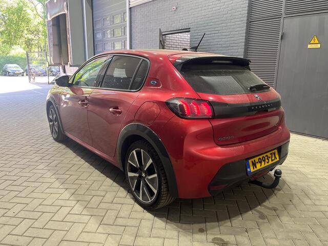 Peugeot e-208 EV GT Première 1 fase 50 kWh | Panoramadak | Trekhaak | 360° Camera | Apple Carplay