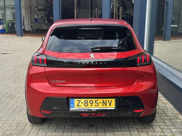 Peugeot e-208 EV Allure Pack | 1 Eigenaarsauto met slechts 13.500 KM | Navigatie | Climate Control | Keyless Start | LED Verlichting | Stoelverwarming | Cruise Control | DAB+ radio | Parkeercamera & Sensoren | Lichtmetalen Velgen 16 Inch