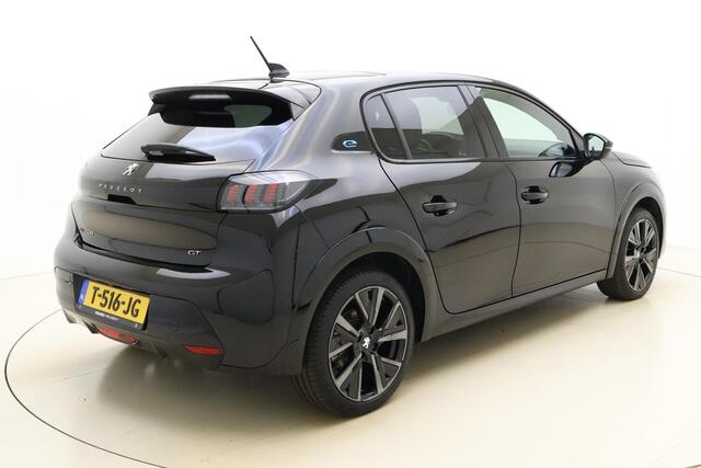 Peugeot e-208 EV GT 350 50 kWh | Climate control | Navigatie | Stoel verwarming | Camera achter | Panorama dak | Dode hoek waarschuwing | Sport stoelen |