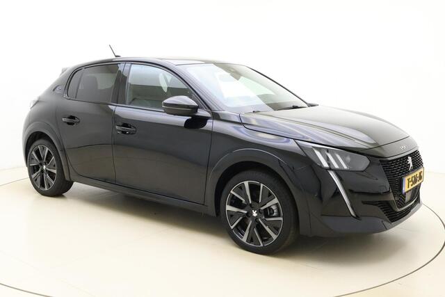 Peugeot e-208 EV GT 350 50 kWh | Climate control | Navigatie | Stoel verwarming | Camera achter | Panorama dak | Dode hoek waarschuwing | Sport stoelen |