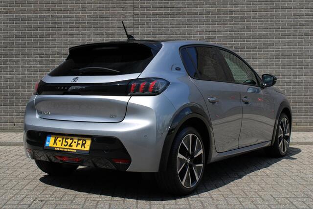 Peugeot e-208 EV GT 350 50 kWh Cruise/Climate control, Navigatie, Apple carplay/Android auto, Panoramadak,
