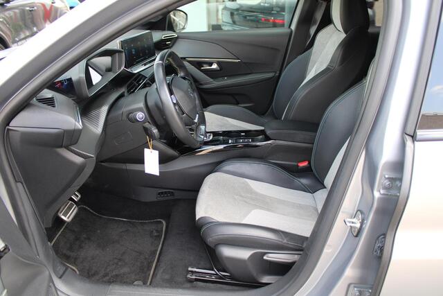 Peugeot e-208 EV GT 350 50 kWh Cruise/Climate control, Navigatie, Apple carplay/Android auto, Panoramadak,