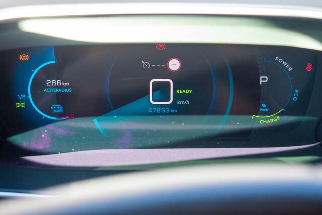 Peugeot e-208 EV Allure 50 kWh