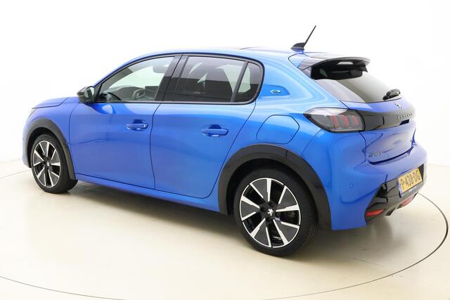Peugeot e-208 EV GT Pack 50 kWh 136pk | Navigatie | Panoramadak | Camera | KeyLess | Lichtmetalen Velgen | Dodehoek sensoren