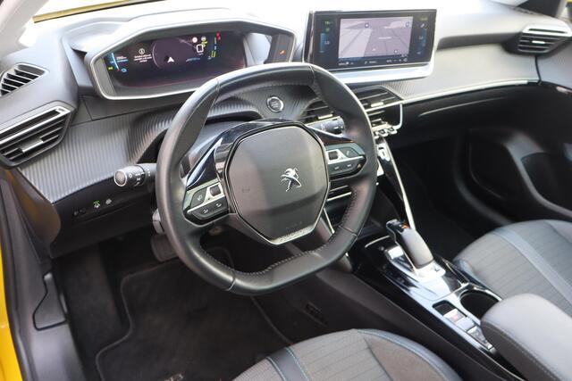 Peugeot e-208 EV Allure 50 kWh SOH 93%, BTW Auto, Adaptieve cruise control, Panoramadak, Camera, Virtual Cockpit