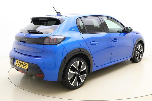 Peugeot e-208 EV GT 350 50 kWh | Navigatie | Panorama dak | Stoelverwarming | Weinig KM! | Getint Glas | Achteruit rij Camera