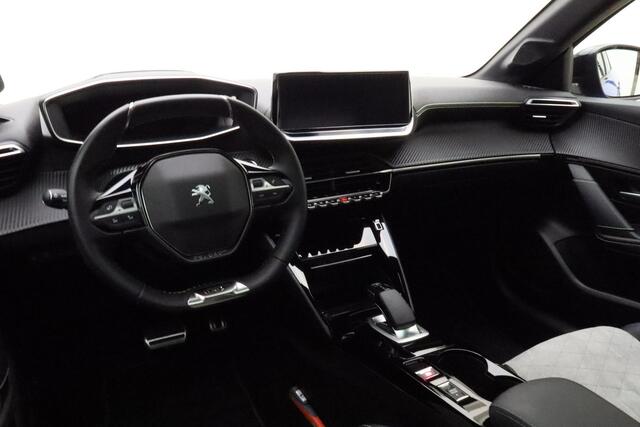 Peugeot e-208 EV GT 350 50 kWh | Navigatie | Panorama dak | Stoelverwarming | Weinig KM! | Getint Glas | Achteruit rij Camera