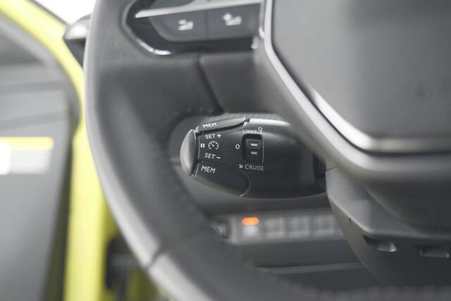 Peugeot e-208 EV Allure 50 kWh | Stoelverwarming | Apple Carplay | Parkeersensoren | Navigatie