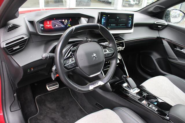 Peugeot e-208 EV GT Pack 50 kWh | Panoramadak | Camera | Keyless | AppleCarplay | Verw. Voorstoelen