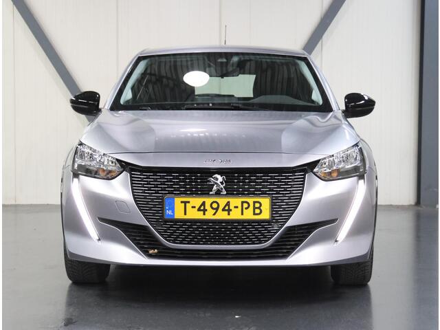 Peugeot e-208 Active 50kWh 136PK | 1ste eigenaar | 3 FASE | AUTOMAAT | AppleCarPlay/AndroidAuto | Armsteun | Parkeersensoren | Keyless | Navigatie | Climate Control | Cruise Control | Isofix |