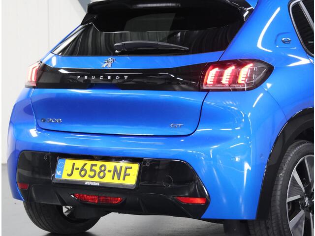 Peugeot e-208 GT 50kWh 136PK | 1ste eigenaar | 3 FASE | ACCURAPPORT 91% | LED lampen | 17"LMV | Navigatie | LED | Camera | Glazendak | Stoelverwarming | Climate Control | Cruise Control | AppleCarplay/Android Auto | Isofix | Privacy Glass |