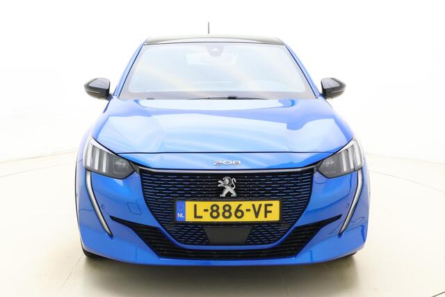 Peugeot e-208 EV GT Pack 50 kWh 136pk | Navigatie | Camera | Climate Control | Panoramadak | Lichtmetalen Velgen | Stoelverwarming