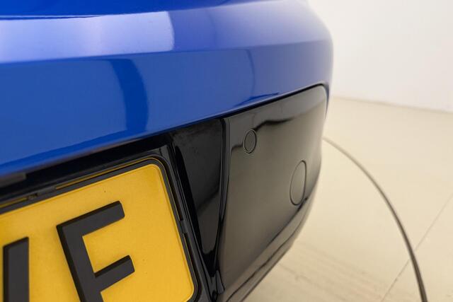 Peugeot e-208 EV GT Pack 50 kWh 136pk | Navigatie | Camera | Climate Control | Panoramadak | Lichtmetalen Velgen | Stoelverwarming