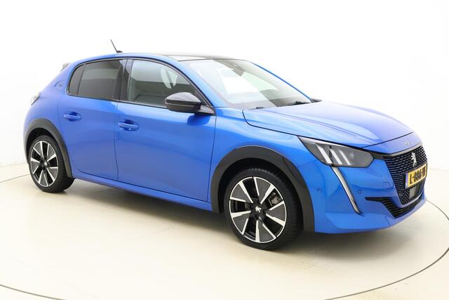 Peugeot e-208 EV GT Pack 50 kWh 136pk | Navigatie | Camera | Climate Control | Panoramadak | Lichtmetalen Velgen | Stoelverwarming