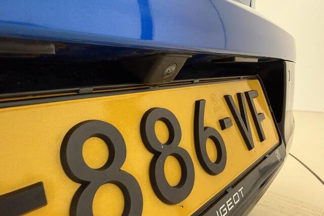 Peugeot e-208 EV GT Pack 50 kWh 136pk | Navigatie | Camera | Climate Control | Panoramadak | Lichtmetalen Velgen | Stoelverwarming