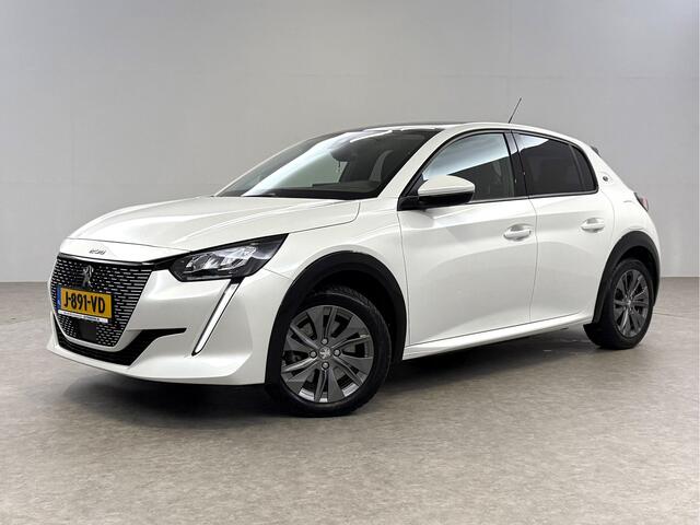 Peugeot e-208 EV Allure 50 kWh | SOH 92% | Snelladen | Pano | 360° | Virtual | Carplay | Navi | Parkeersens. | NAP