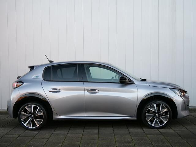 Peugeot e-208 EV GT 350 50 kWh Pano-dak / Apple Carplay / Camera / Navi / DAB