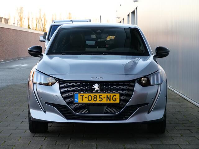 Peugeot e-208 EV GT 350 50 kWh Pano-dak / Apple Carplay / Camera / Navi / DAB