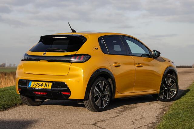 Peugeot e-208 EV GT 350 50 kWh ? Pano ? Matrix LED ? 3 Fase