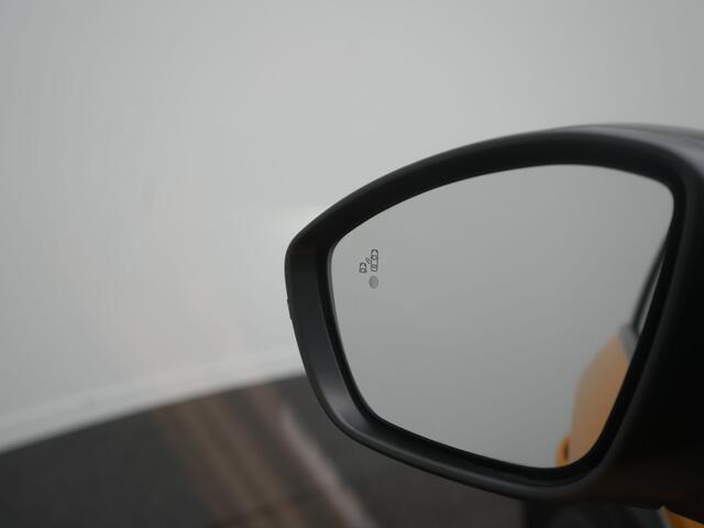 Peugeot e-208 EV GT Pack 50 kWh - RIJKLAARPRIJS - Volledig Elektrisch - Apple Carplay - Android Auto - Panoramadak