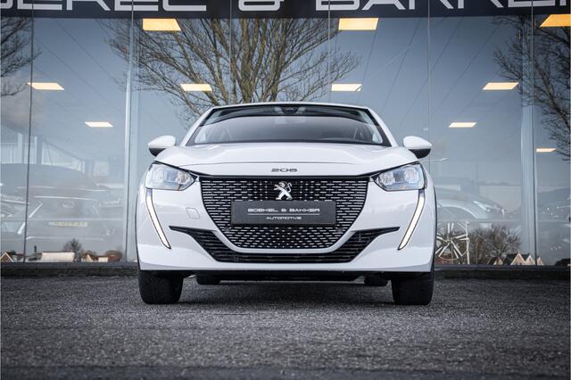 Peugeot e-208 EV Allure 50 kWh ** Camera ** Stoelverwarming ** Rijbereik tot 340km (WLTP)