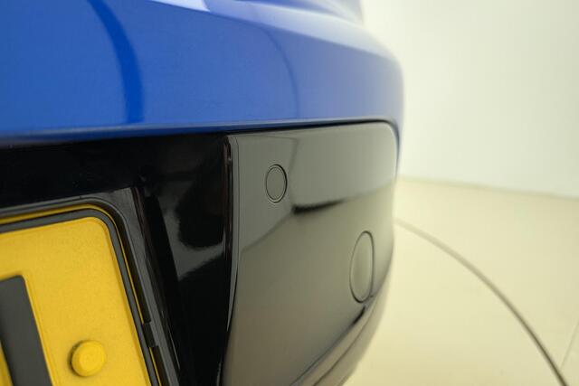 Peugeot e-208 EV Style 50 kWh | Navigatie | Stoelverwarming | Getint glas | Cruise control | Lichtmetalen velgen