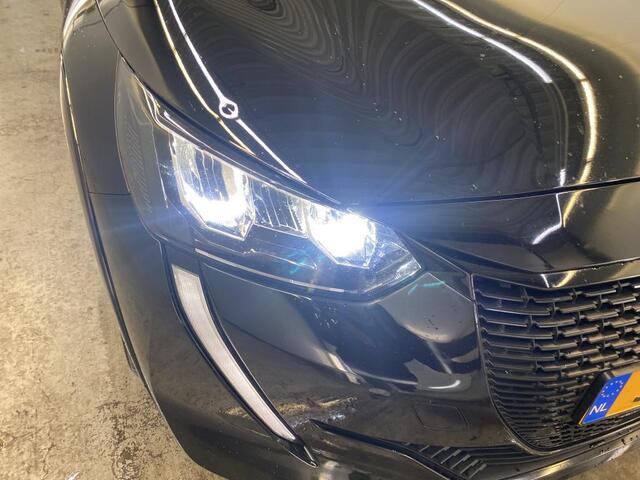 Peugeot e-208 EV Allure 50 kWh Panoramadak Airco ECC Adaptive Cruise Control Full LED Carplay Navi Parkeersensoren + Camera Achter DAB+