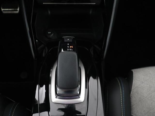 Peugeot e-208 EV GT 350 50 kWh | Stoelverwarming | Adaptive cruise | Camera | Leder-Alcantara | Keyless | Navigatie | Full LED | DAB | Climate control | Dodehoek detectie | Parkeerhulp
