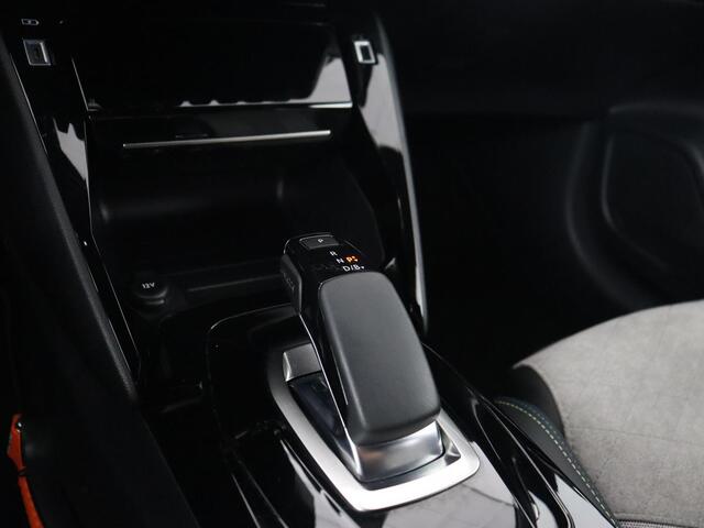 Peugeot e-208 EV GT 350 50 kWh | Stoelverwarming | Adaptive cruise | Camera | Leder-Alcantara | Keyless | Navigatie | Full LED | DAB | Climate control | Dodehoek detectie | Parkeerhulp