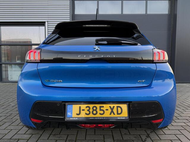 Peugeot e-208 EV GT 350 50 kWh ?SOH 93.2% ?3-Fase ?Full LED ?Stoelverwarming ?Sfeerverlichting ?Navigatie ?Camera ?Half Leder ?Lichtmetaal 17" ?Parkeersensoren