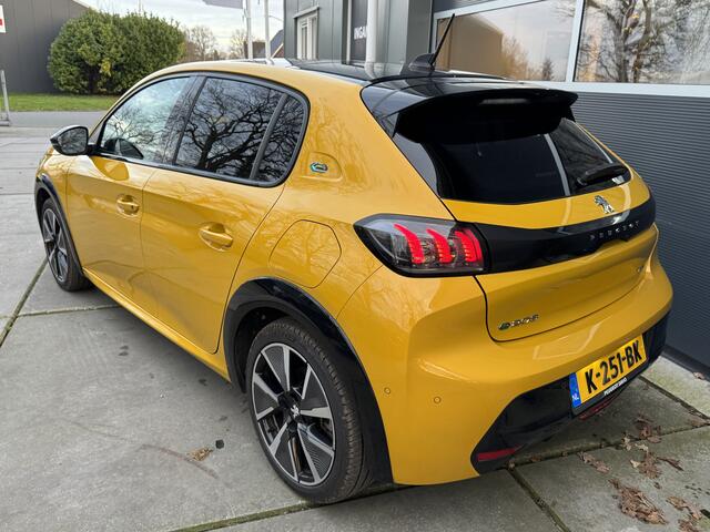 Peugeot e-208 EV GT-Line 350 50 kWh Climate Control Panorama dak Camera Navigatie Stoelverwarming