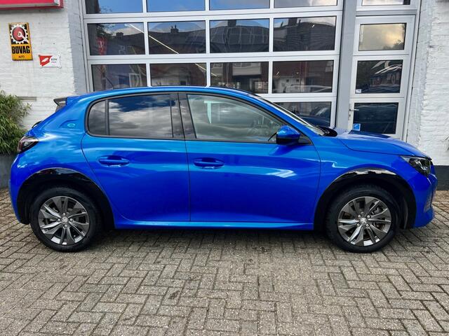 Peugeot e-208 Allure Pack 3-Fase Trekhaak