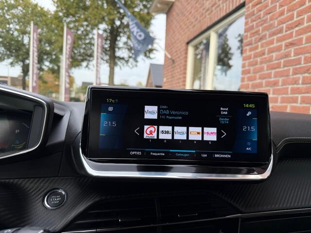 Peugeot e-208 EV GT Pr. 50 kWh PANODAK / STOELVERW. / CAMERA / CARPLAY / ANDRO