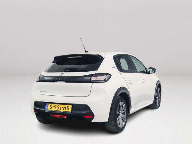 Peugeot e-208 EV Allure Pack 50 kWh | Parkeercamera | Stoelverwarming | Cruise Control