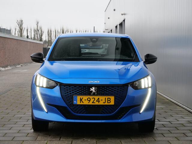 Peugeot e-208 EV GT Pack 50 kWh 136 Pk Automaat SOH 93,4% Navi / DAB / Apple Carplay / Camera