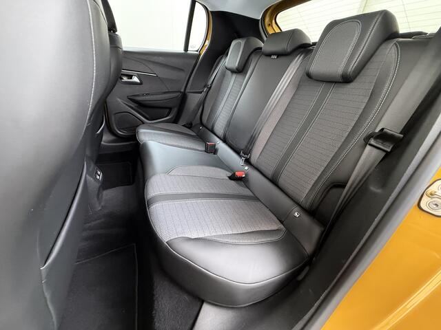 Peugeot e-208 EV Allure Première 50kWh SOH 89% Navi Ecc Stoelverwarming 360°Camera Apple Carplay Android Auto Cruise Control Pdc Led Lmv 16" Privacy Glas DAB+ Keyless Rijstrooksensor 1e Eigenaar Origineel Nederlandse Auto Dealeronderhouden