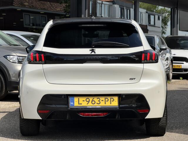 Peugeot e-208 EV GT 93,3 % SOH PACK 50 kWh AUTOM 29D.KM!! PANODAK LEDER NAVI CAMERA LED LMV PDC