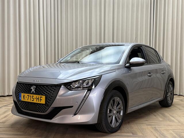 Peugeot e-208 EV Allure Première 3 fase 50 kWh Org.NL! / 1/2 Leder / Stoelverwarming / Carplay / Keyless / Camera / Navigatie / Cruise / 16'' LMV