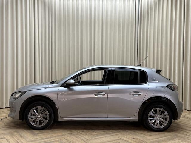 Peugeot e-208 EV Allure Première 3 fase 50 kWh Org.NL! / 1/2 Leder / Stoelverwarming / Carplay / Keyless / Camera / Navigatie / Cruise / 16'' LMV