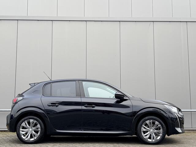 Peugeot e-208 EV Allure 50 kWh - accu 93,2% - nap! - camera - airco - cruise