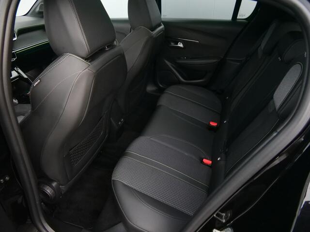 Peugeot e-208 EV GT 50 kWh 136 Pk Automaat Navi / DAB / Apple Carplay / Camera / Pano-dak/ SOH 99,5 %