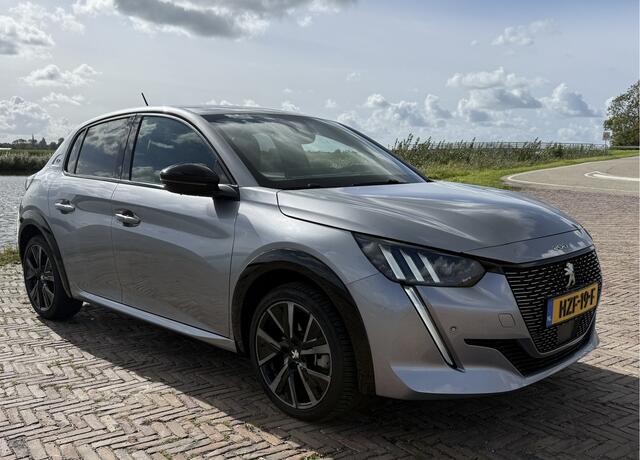Peugeot e-208 EV GT 350 50 kWh Meest complete GT uitvoering - Als nieuw