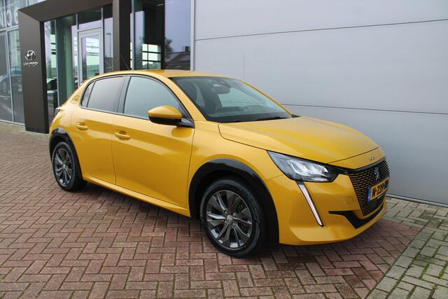 Peugeot e-208 EV Allure Pack 50 kWh Airco Adapt.Cruise Navi Camera Carplay Dealer onderhouden