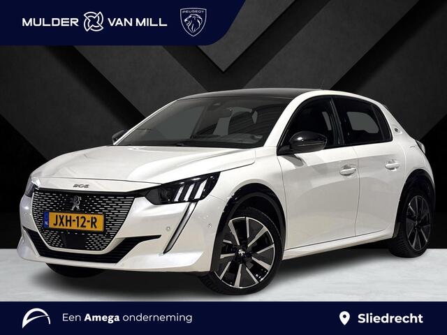 Peugeot e-208 GT EV 3-FASEN 50kWh 136pk | TWO-TONE! | PANODAK | STOELVERW. | ADAPTIVE CRUISE | DODEHOEKBEW. | WARMTEPOMP | CAMERA | NAVI