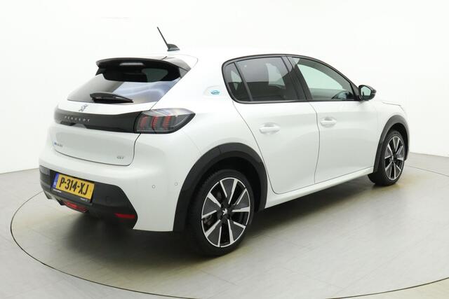 Peugeot e-208 EV GT Pack 50 kWh | Navigatie | Stoelverwarming | Achteruitrijcamera | Full led verlichting | 17 inch lichtmetalen velgen | Dodehoekdetectie