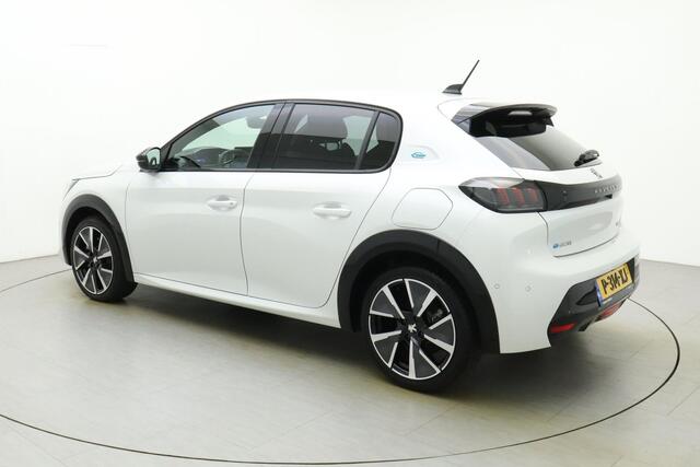 Peugeot e-208 EV GT Pack 50 kWh | Navigatie | Stoelverwarming | Achteruitrijcamera | Full led verlichting | 17 inch lichtmetalen velgen | Dodehoekdetectie